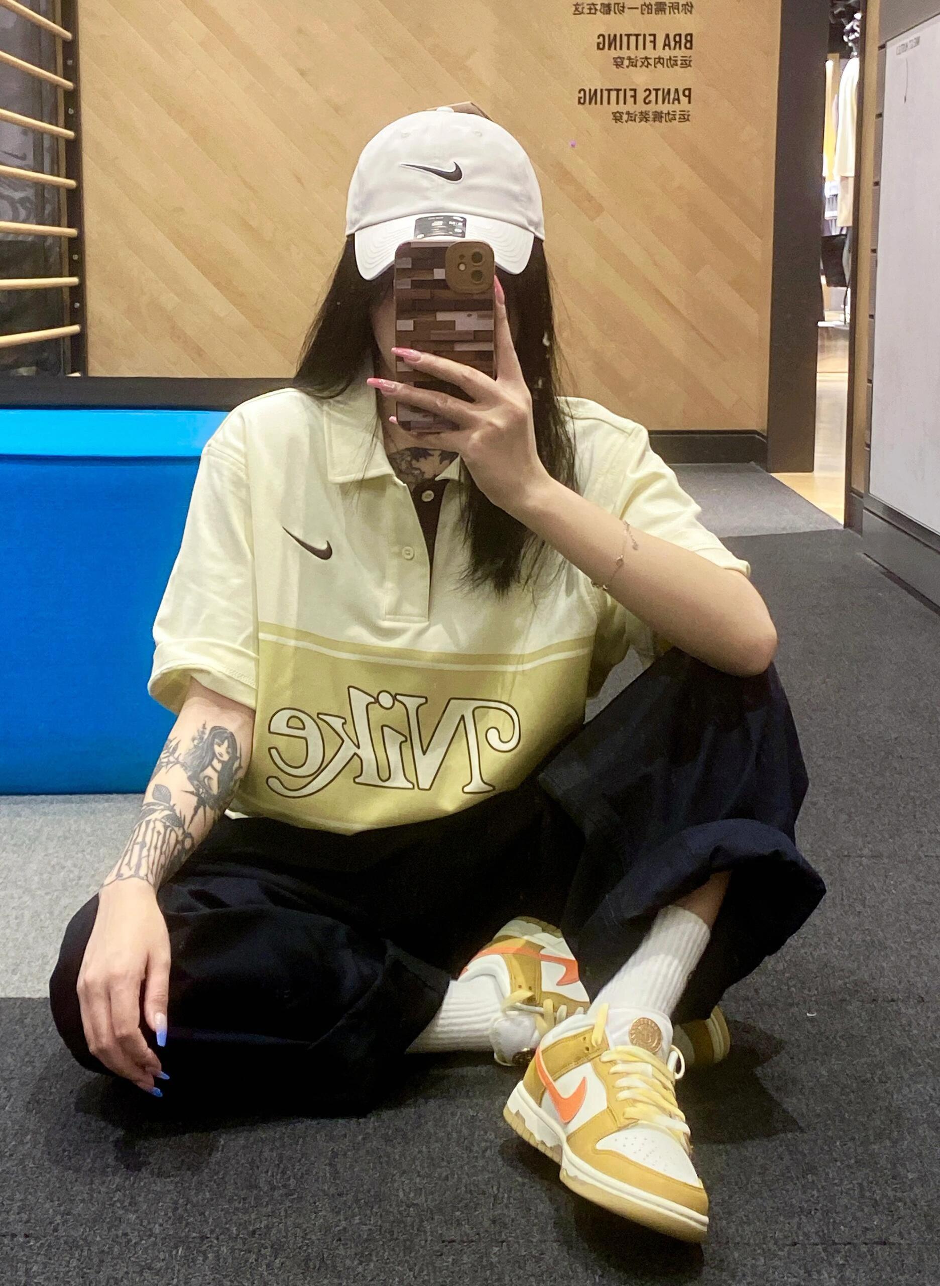 金币奥运Dunk|夏日松弛感直接拉满🏅夏日的松弛感,这双Dunk真的拿捏得刚刚好!金币奥运配
